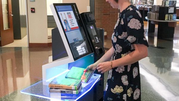 Thanh toán không tiếp xúc bằng công nghệ RFID